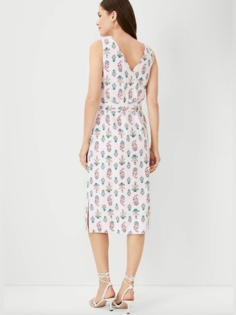 Ann Taylor Pink Floral Print Tie-Waist Sheath Dress. Size 0P - Picture 2 of 7
